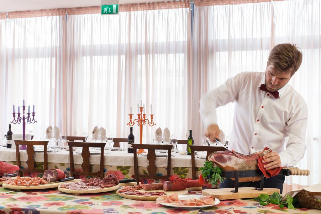 Hotel Fabbrini Abbadia San Salvator Ngoại thất bức ảnh