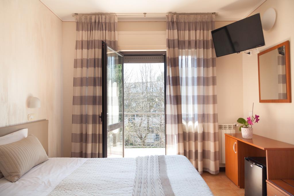 Hotel Fabbrini Abbadia San Salvator Ngoại thất bức ảnh