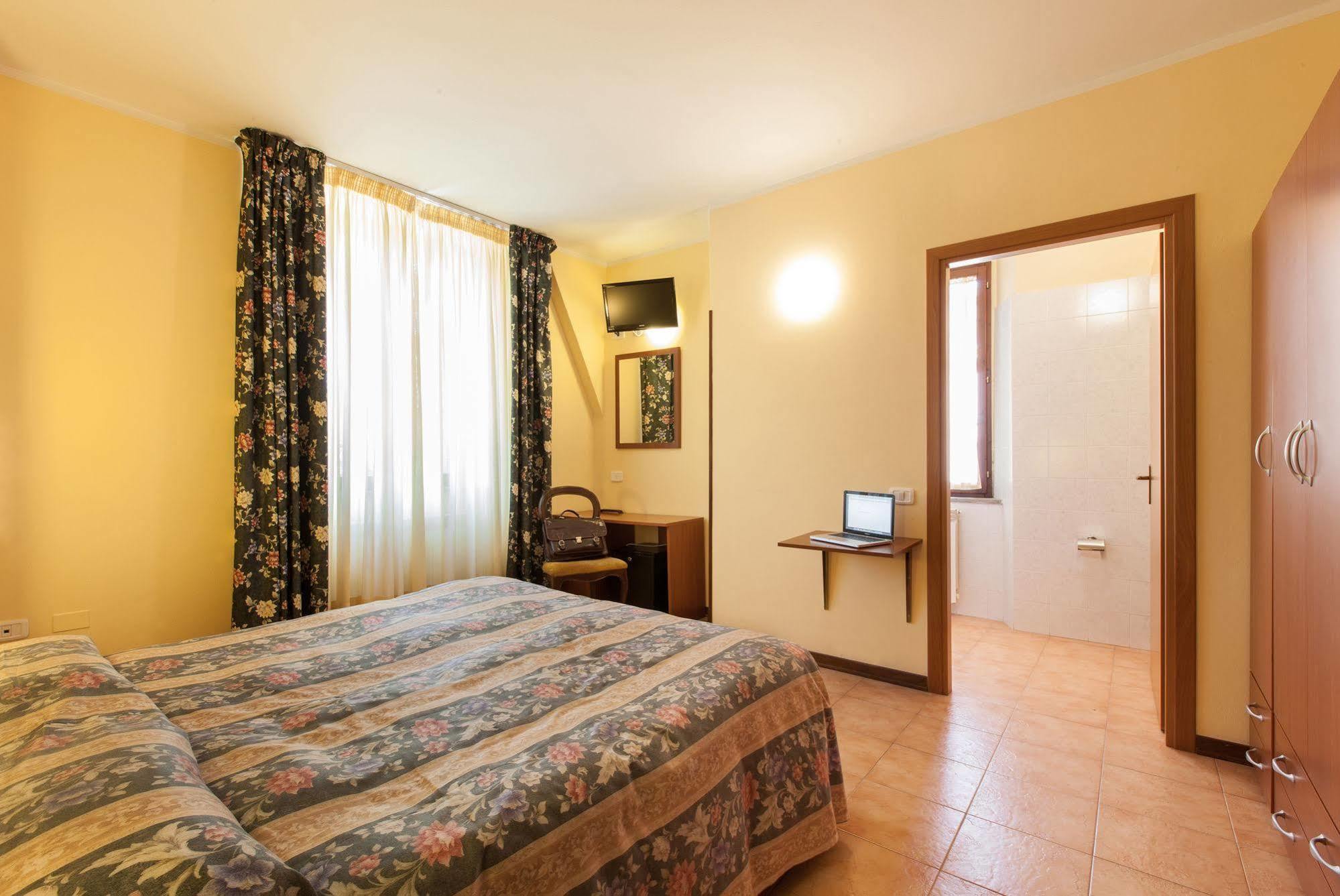 Hotel Fabbrini Abbadia San Salvator Ngoại thất bức ảnh