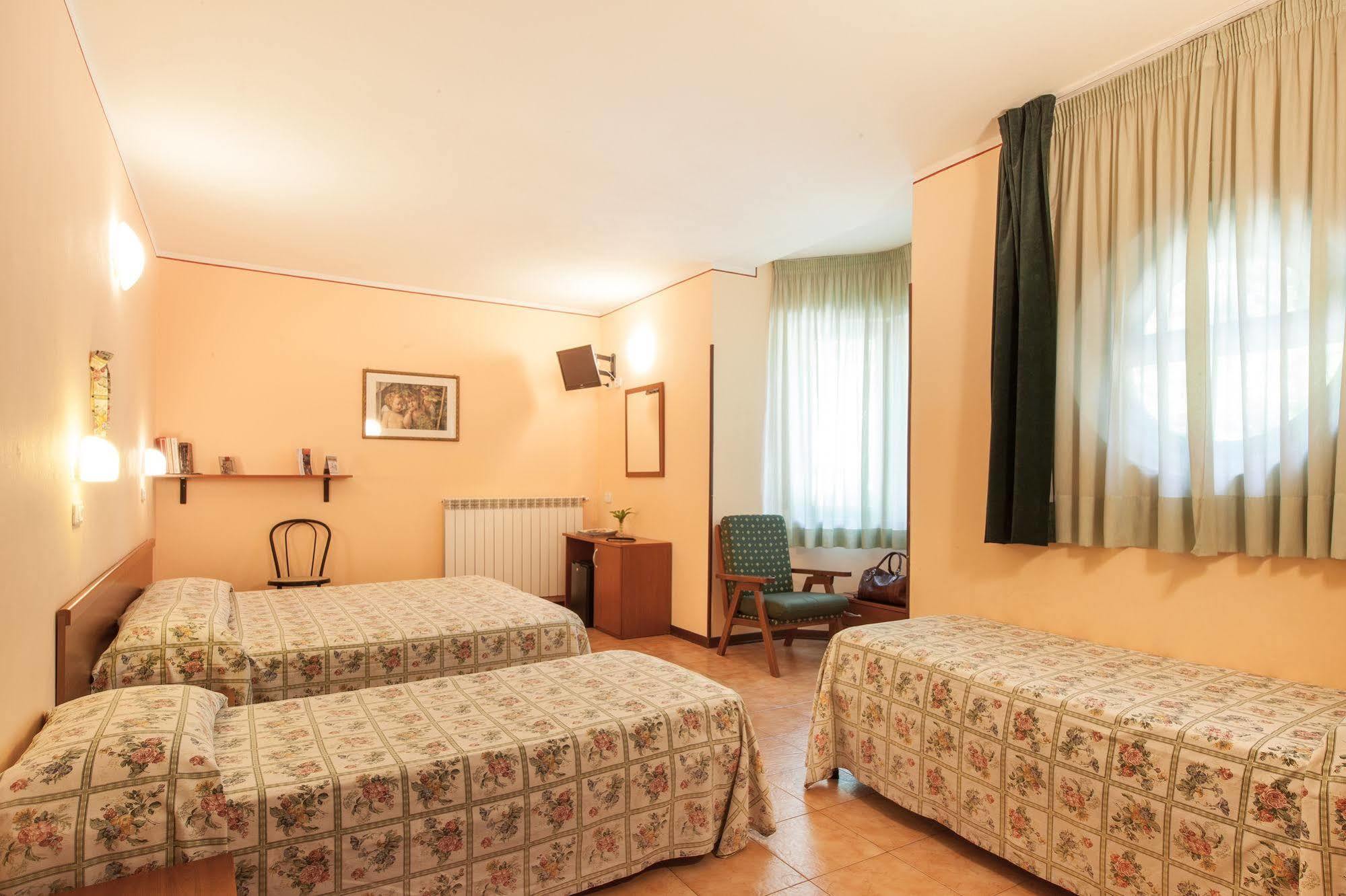 Hotel Fabbrini Abbadia San Salvator Ngoại thất bức ảnh